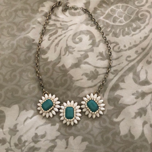 Retro Daisy & Tiffany blue floral necklace - Picture 2 of 6